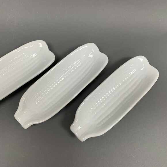 White Ceramic Corn Holders Dishes Lot of 4 - Picture 4 of 10